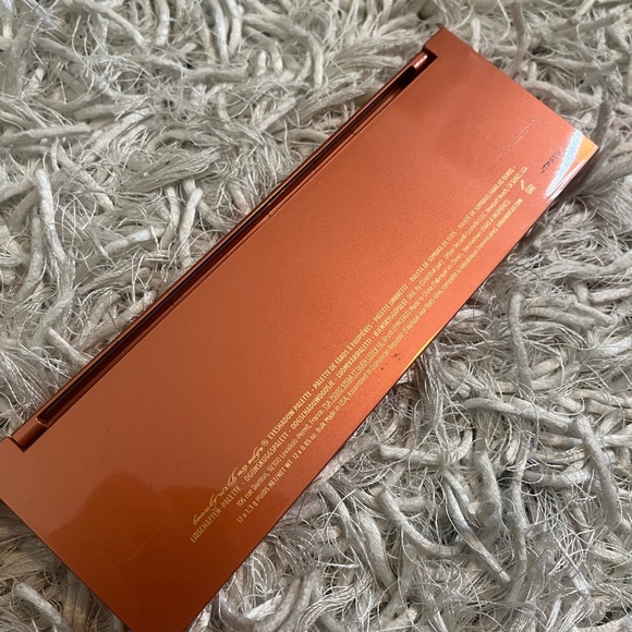 Urban Decay Naked Heat Palette - Picture 3 of 3